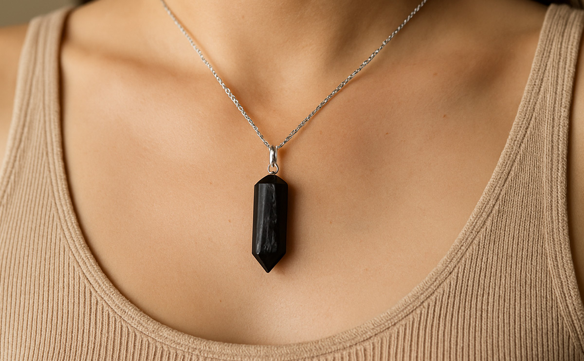 Black Tourmaline for protection and healing – powerful astrological gemstone worn as jewelry to block negativity and boost energy